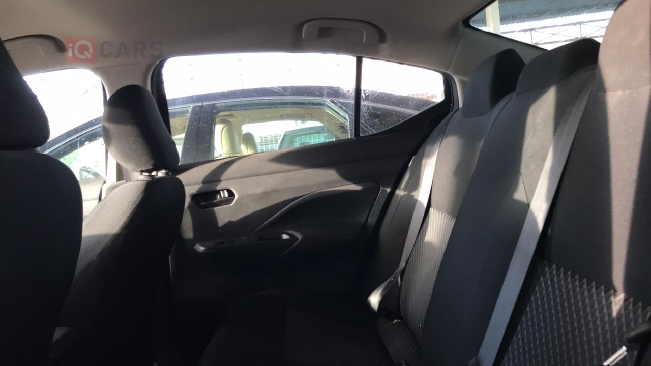 Nissan Versa